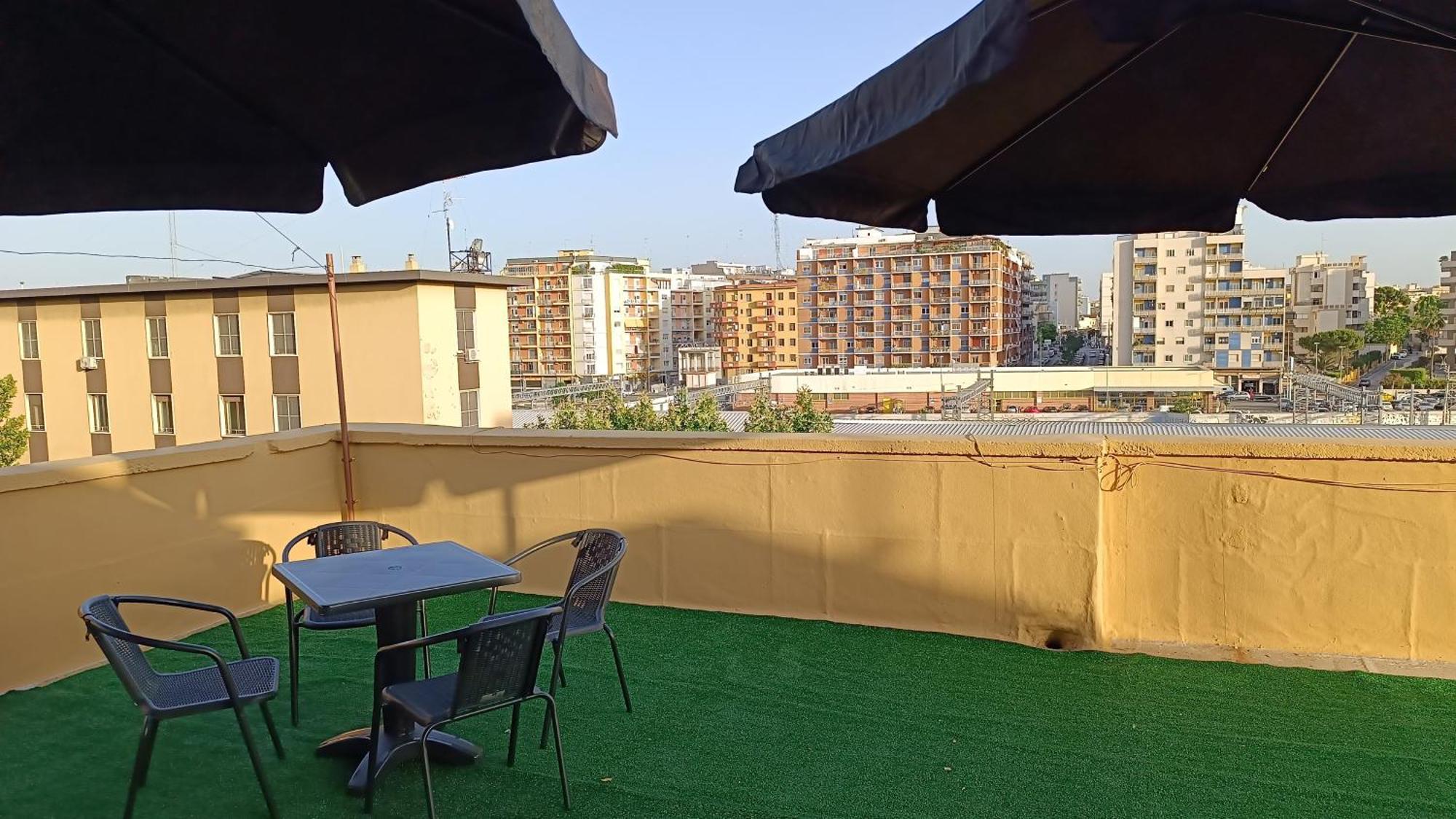 Domus Nikolai Hotel Bari Bagian luar foto